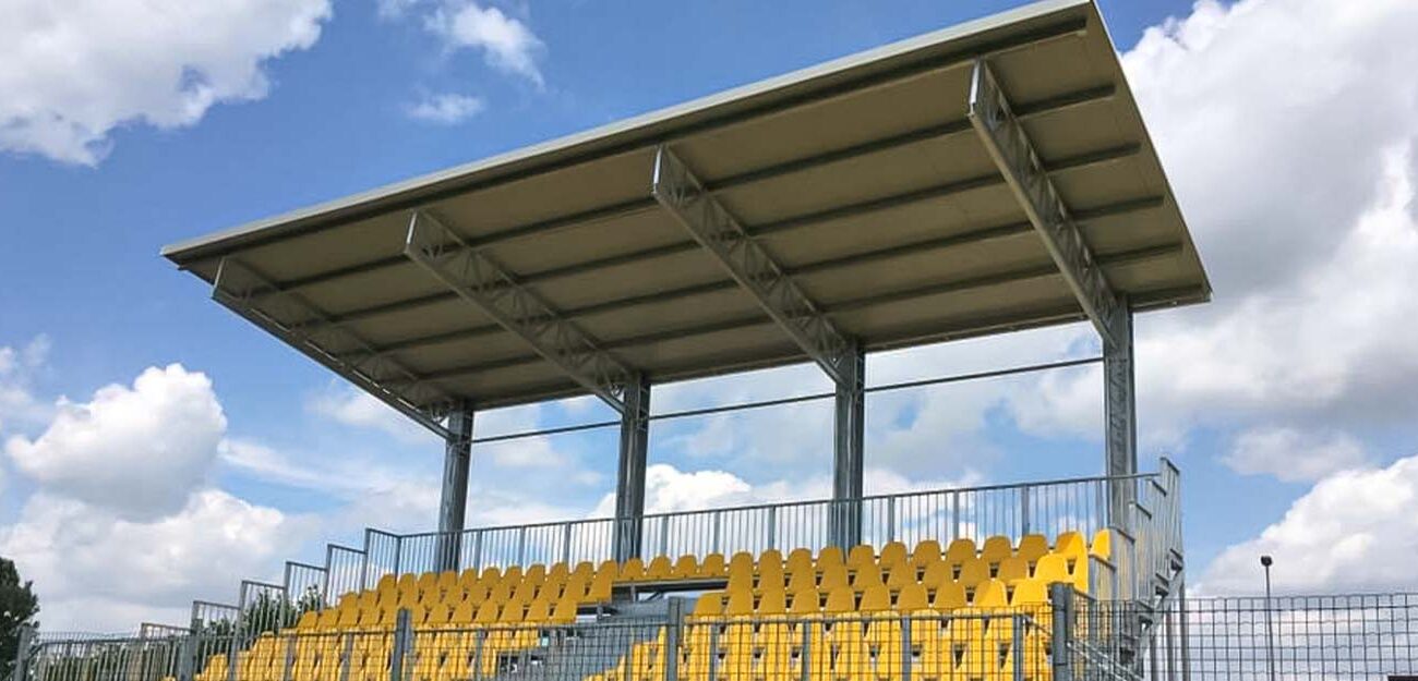 Copertura per tribuna impianto sportivo - © Metalsystem Milano